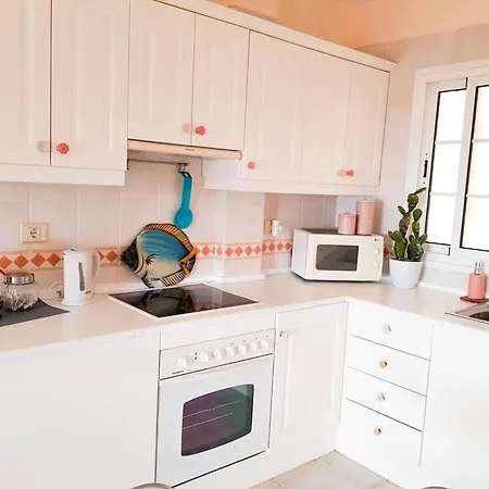 Appartement With Sea View In - 55 M² Chayofa